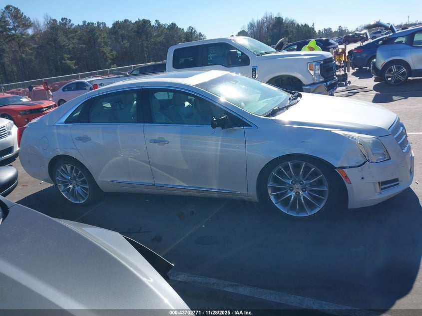 2015 Cadillac Xts Platinum VIN: 2G61S5S35F9274637 Lot: 43702771