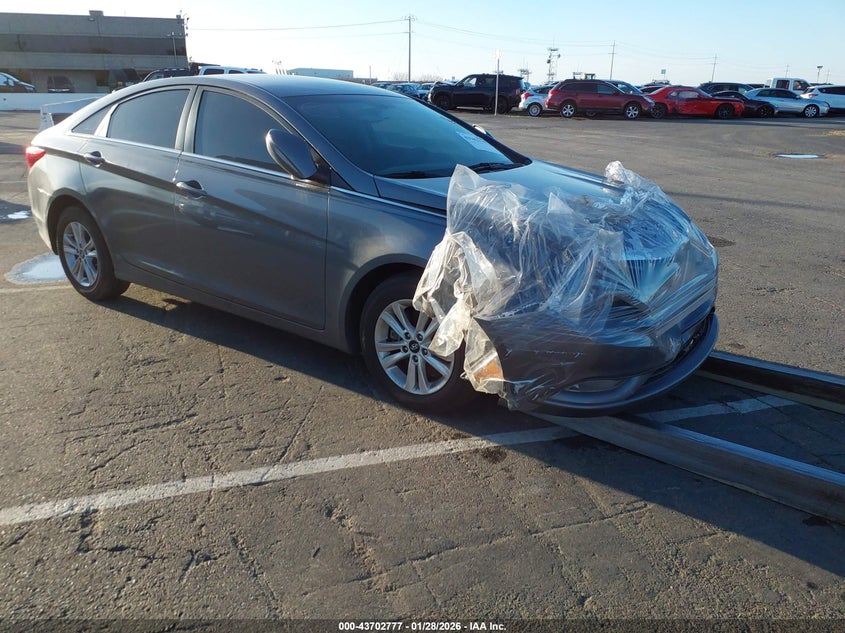 2013 HYUNDAI SONATA GLS - 5NPEB4ACXDH681647