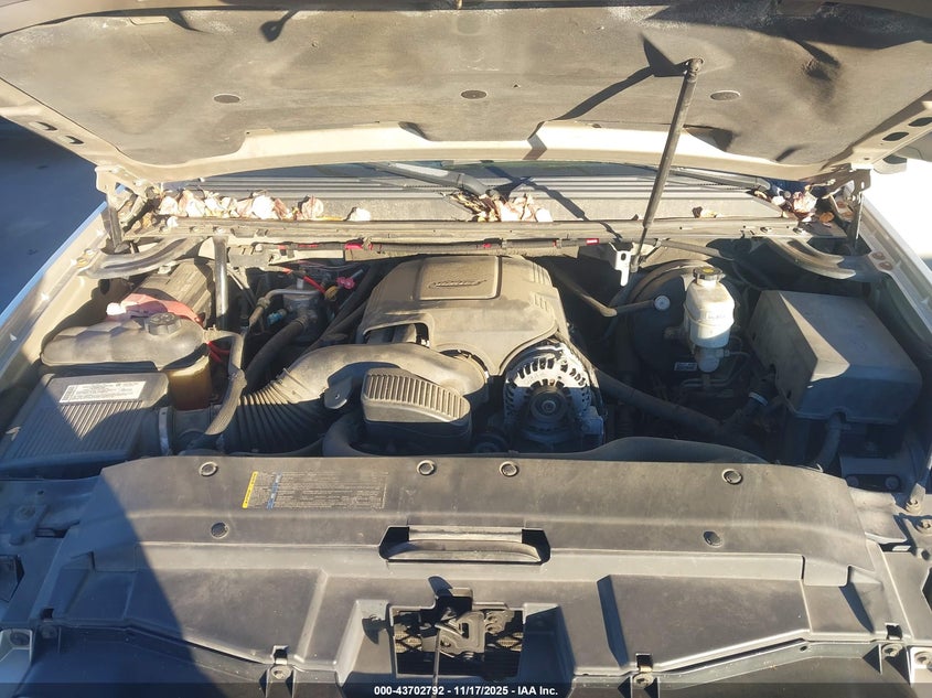 2008 Chevrolet Tahoe Lt VIN: 1GNFK13028R210359 Lot: 43702792