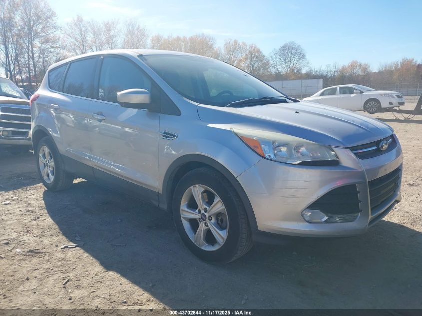 FORD ESCAPE SE