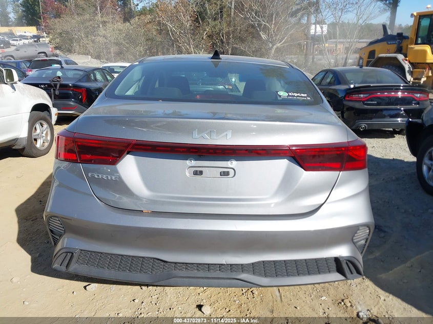 2024 Kia Forte Lxs VIN: 3KPF24AD6RE765876 Lot: 43702873