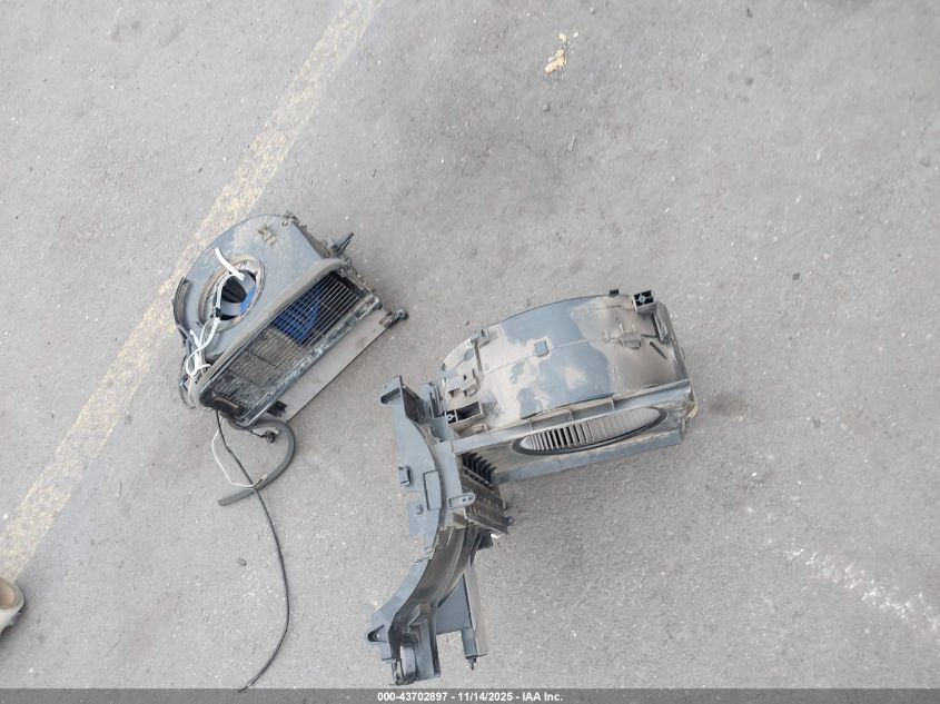 2000 Ford F-150 Work Series/Xl/Xlt VIN: 1FTZF1726YKA41462 Lot: 43702897