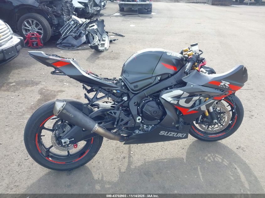 2021 Suzuki Gsx-R1000 R/100Th Anniversary VIN: JS1DM11H8M7100371 Lot: 43702903