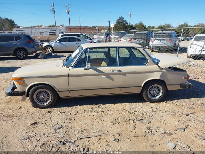 1975 BMW 2 Series VIN: 00000000002381673 Lot: 43702962