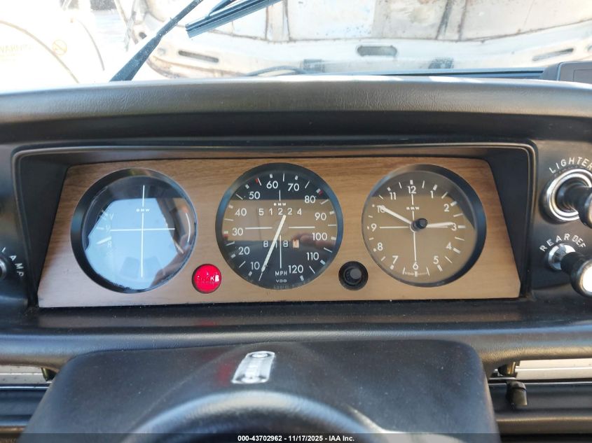 1975 BMW 2 Series VIN: 00000000002381673 Lot: 43702962