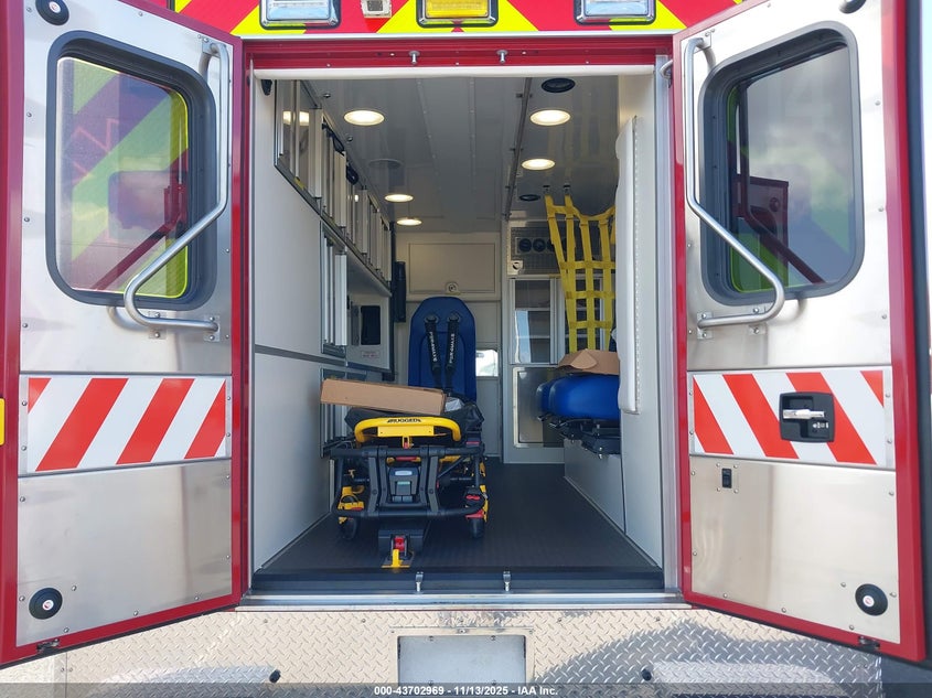 2025 Ford F-450 Chassis Xlt VIN: 1FDUF4GT4SEC61091 Lot: 43702969