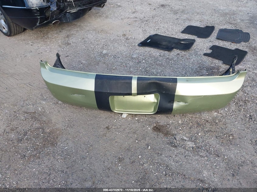 2006 Ford Mustang V6 VIN: 1ZVFT80N165158867 Lot: 43702970