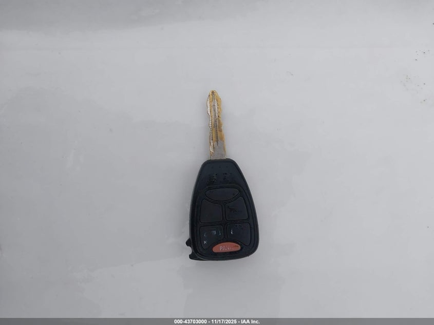 2005 Chrysler Town & Country Limited VIN: 2C8GP64L45R244313 Lot: 43703000