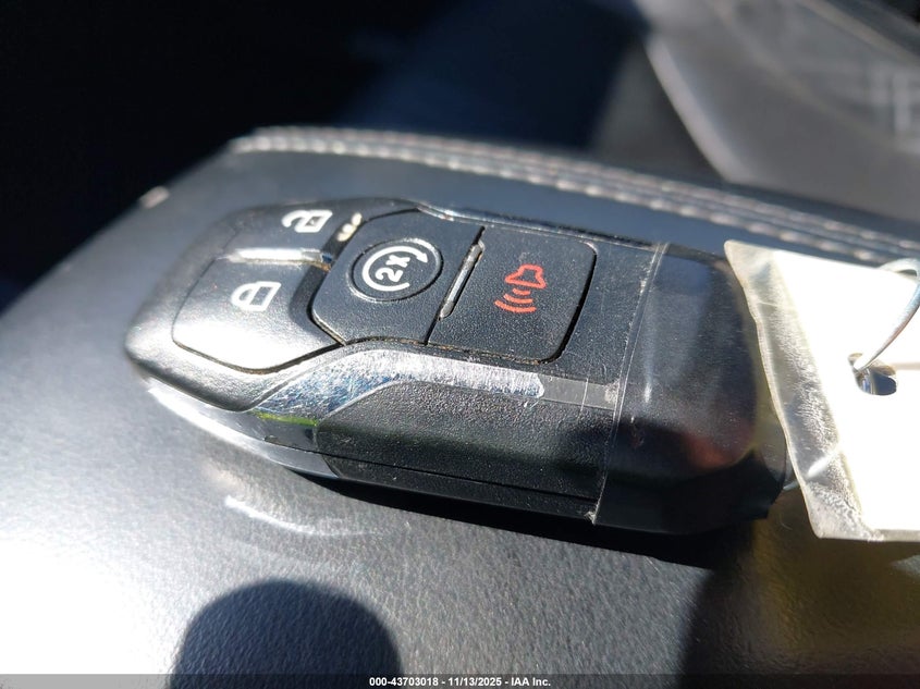 2015 Lincoln Mkc VIN: 5LMCJ1A93FUJ20818 Lot: 43703018