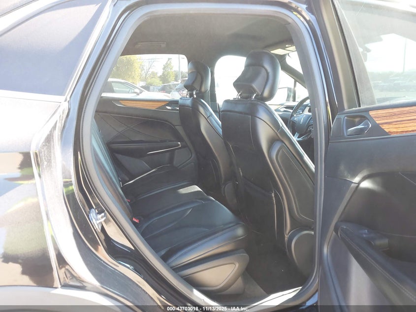 2015 Lincoln Mkc VIN: 5LMCJ1A93FUJ20818 Lot: 43703018