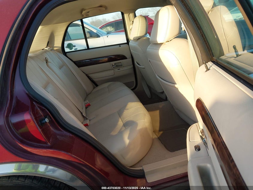 2007 Mercury Grand Marquis Ls VIN: 2MEFM75V17X627134 Lot: 43703020