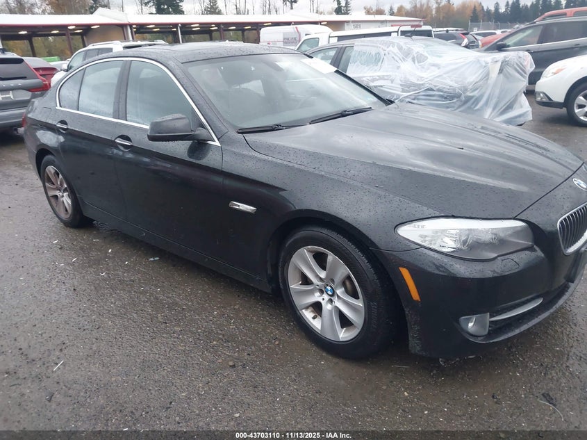 BMW 5 SERIES 528I