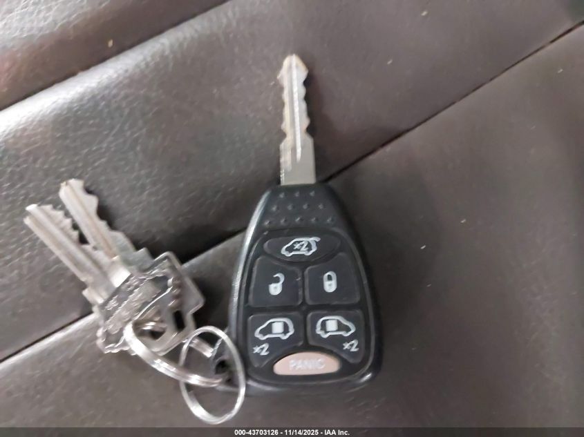 2007 Chrysler Town & Country Touring VIN: 2A4GP54L37R358232 Lot: 43703126