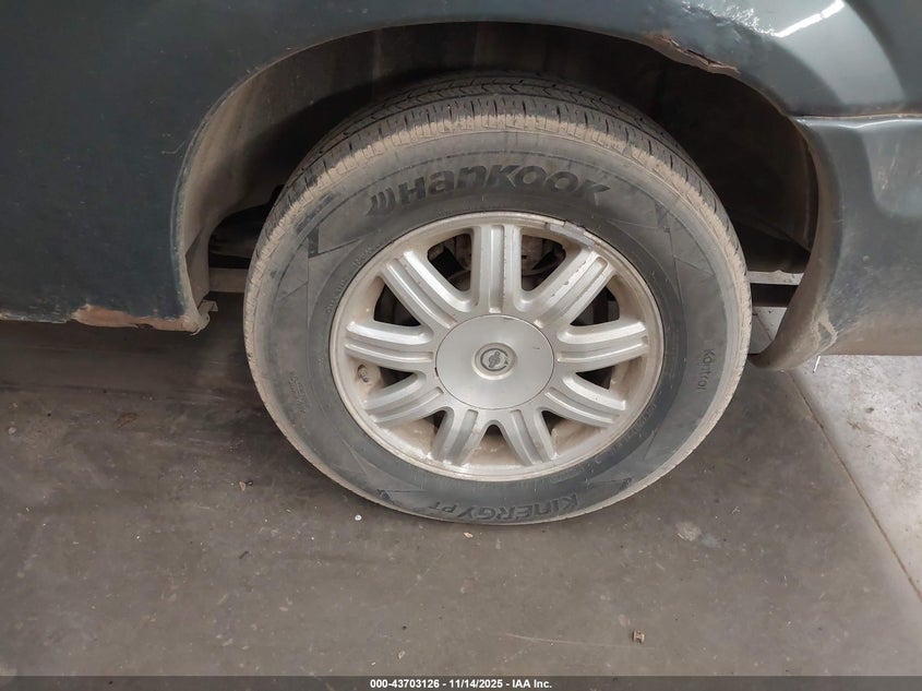 2007 Chrysler Town & Country Touring VIN: 2A4GP54L37R358232 Lot: 43703126