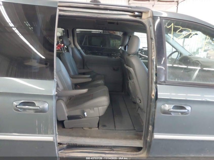 2007 Chrysler Town & Country Touring VIN: 2A4GP54L37R358232 Lot: 43703126