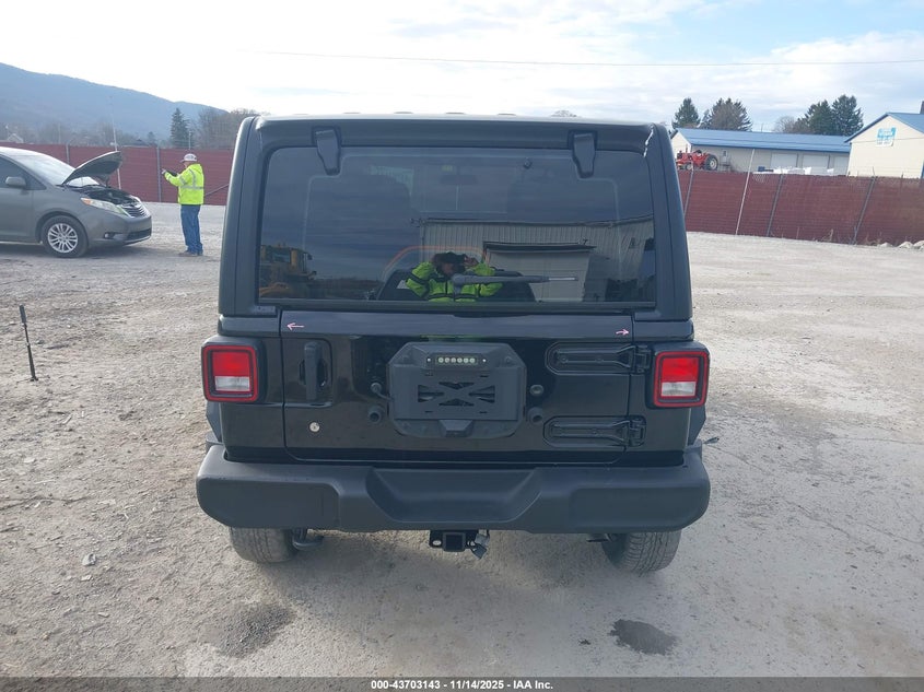 2022 Jeep Wrangler Unlimited Sport 4X4 VIN: 1C4HJXDG2NW116921 Lot: 43703143