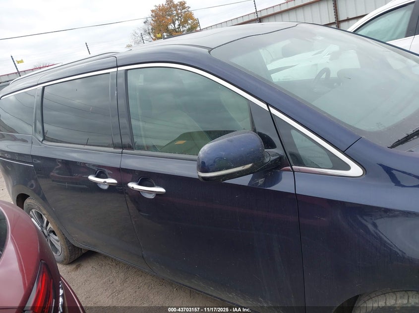 2020 Kia Sedona Sx VIN: KNDMC5C12L6589063 Lot: 43703157