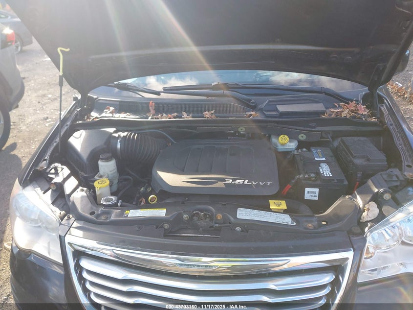 2014 Chrysler Town & Country Touring VIN: 2C4RC1BG4ER257027 Lot: 43703160