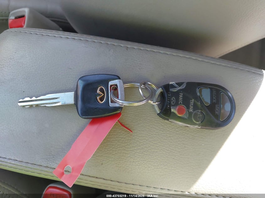 2002 Infiniti G20 Luxury VIN: JNKCP11A92T507646 Lot: 43703219