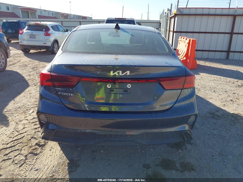 2024 Kia Forte Lxs VIN: 3KPF24AD5RE784063 Lot: 43703240