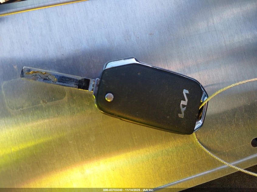 2024 Kia Forte Lxs VIN: 3KPF24AD5RE784063 Lot: 43703240