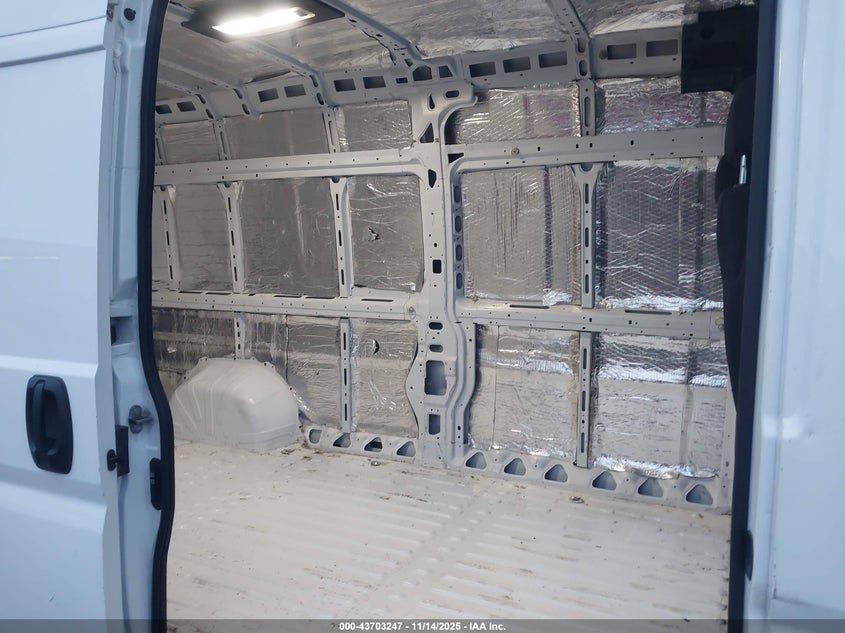 2023 Ram Promaster 3500 Cargo Van High Roof 159 Wb Ext VIN: 3C6MRVJG0PE571061 Lot: 43703247