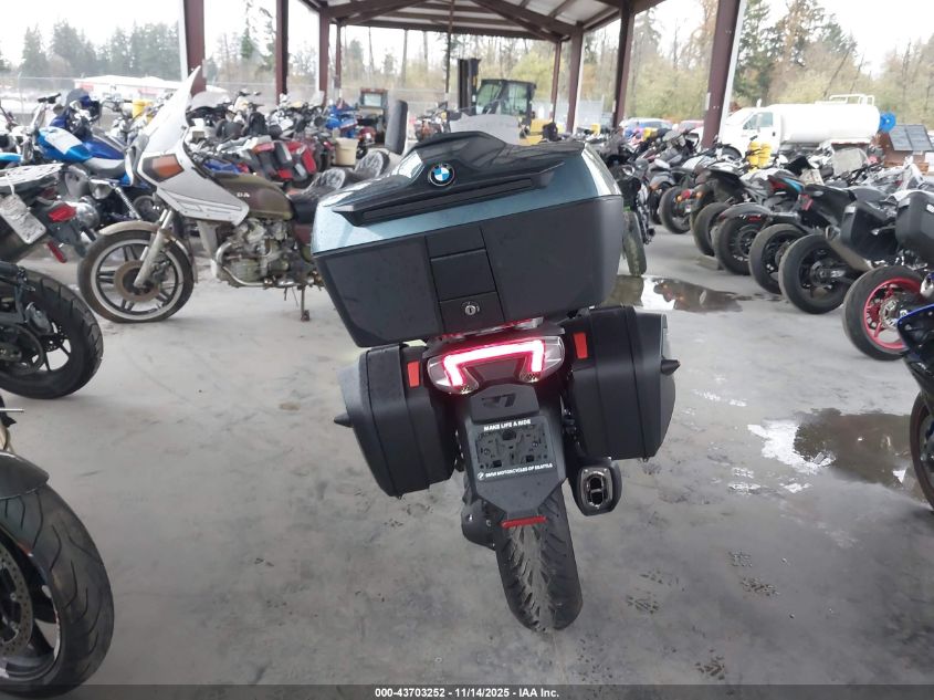 2026 BMW R 1300 Rt/Rt-P VIN: WB10M4306T6L30215 Lot: 43703252