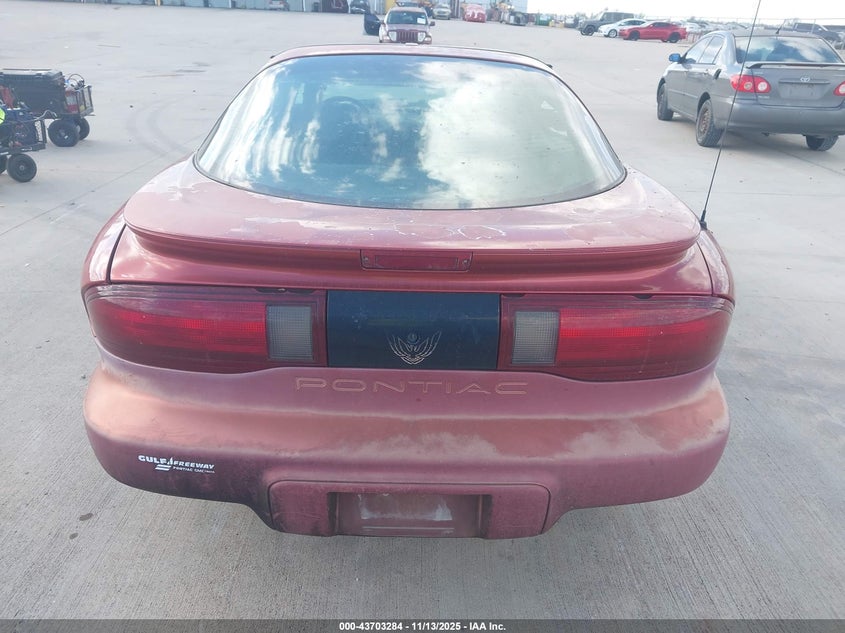 1997 Pontiac Firebird VIN: 2G2FS22K6V2216461 Lot: 43703284