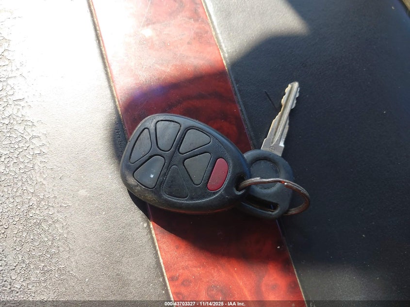 2007 Cadillac Escalade Standard VIN: 1GYFK63877R247685 Lot: 43703327