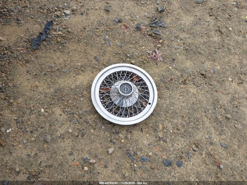 1996 Ford Crown Victoria Police Interceptor VIN: 2FALP71W9TX187092 Lot: 43703352