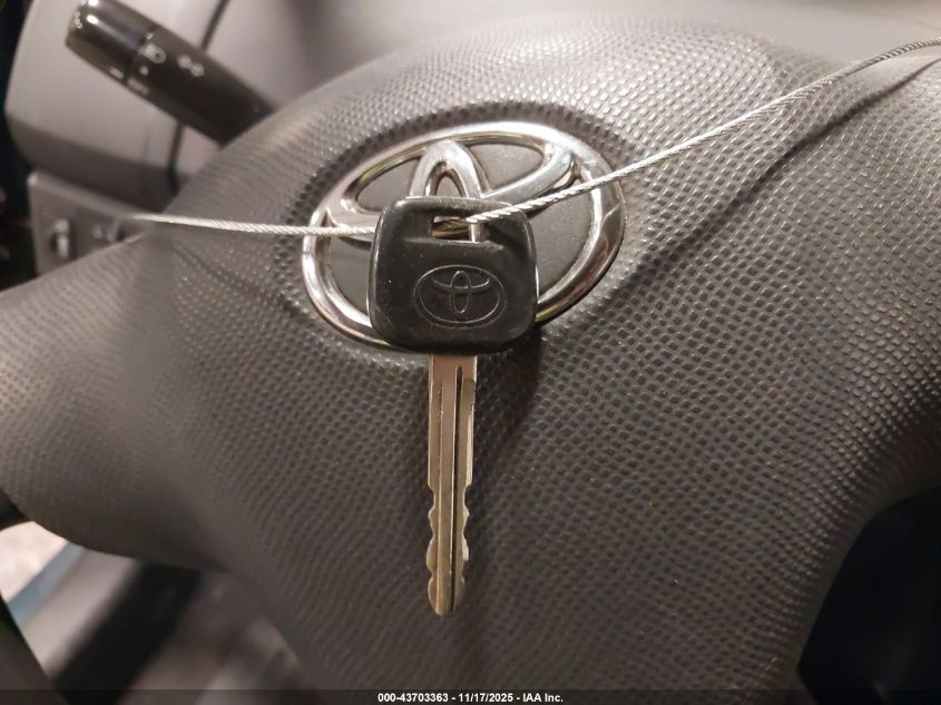 2008 Toyota Yaris VIN: JTDJT923685142200 Lot: 43703363