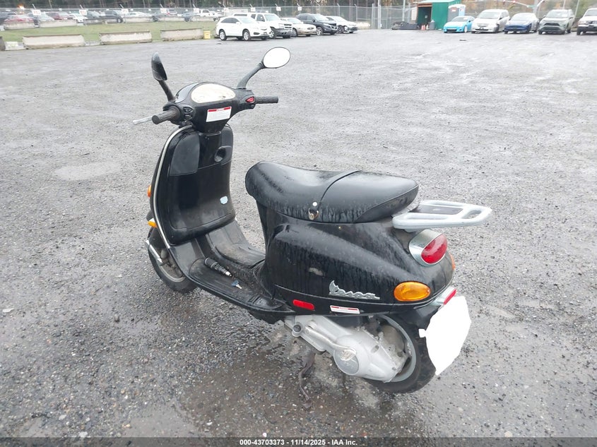 ZAPM198F515002809 2001 VESPA  photo no. 3