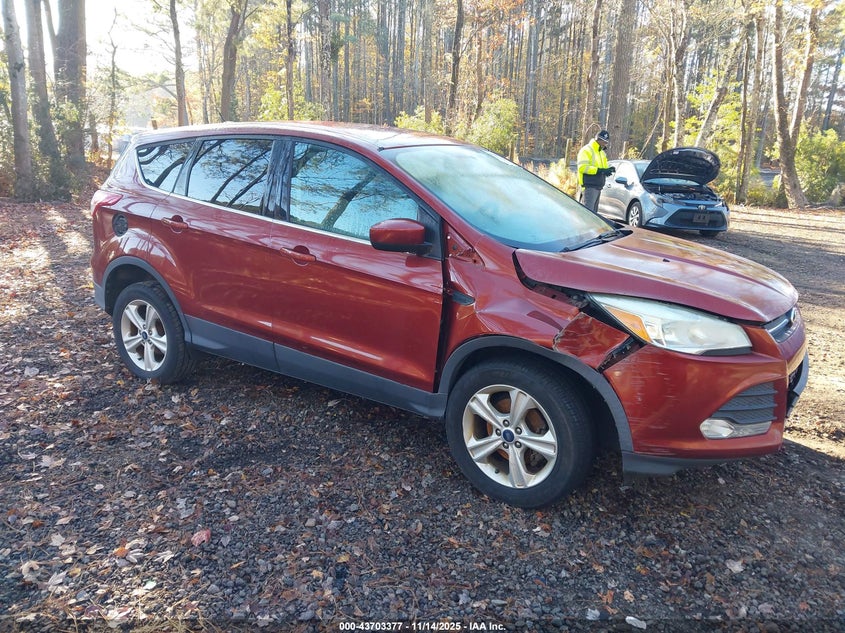 FORD ESCAPE SE
