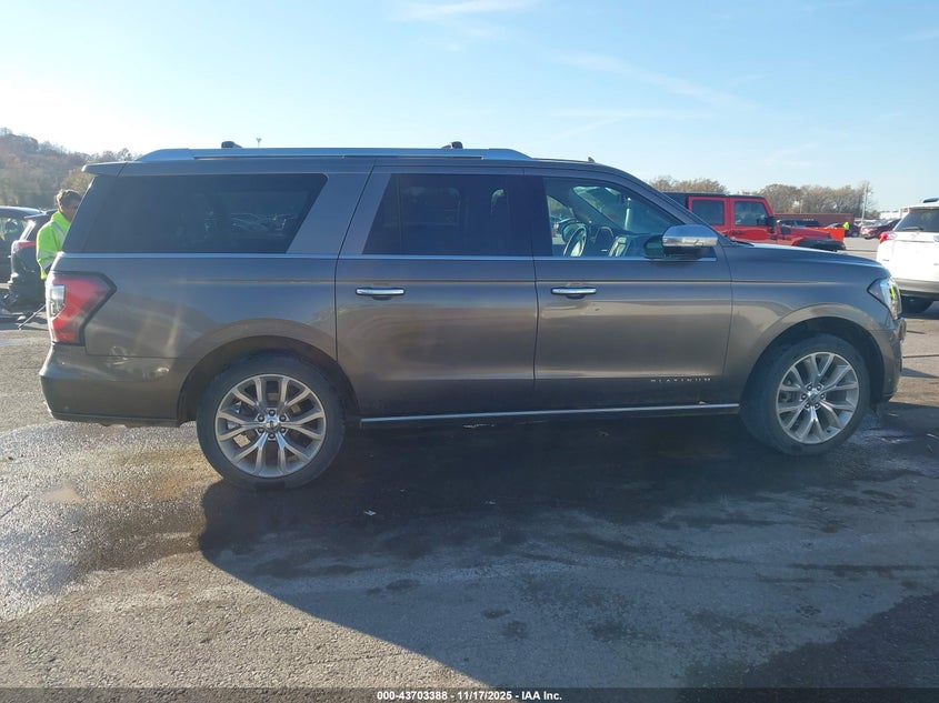 2018 Ford Expedition Max Platinum VIN: 1FMJK1MT4JEA00723 Lot: 43703388