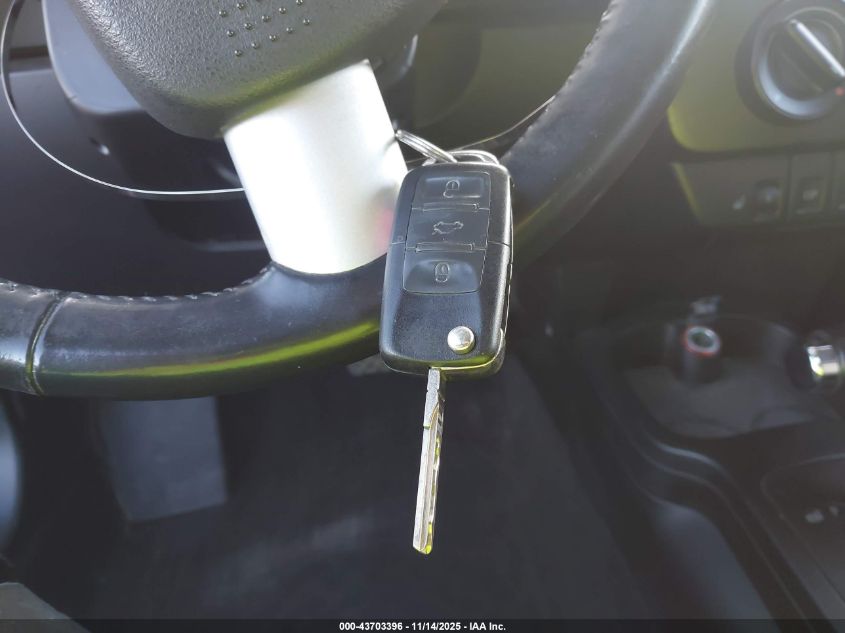 2009 Volkswagen New Beetle 2.5L VIN: 3VWPW31C29M514852 Lot: 43703396