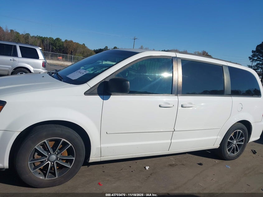 2017 Dodge Grand Caravan Gt VIN: 2C4RDGEG5HR786874 Lot: 43703470