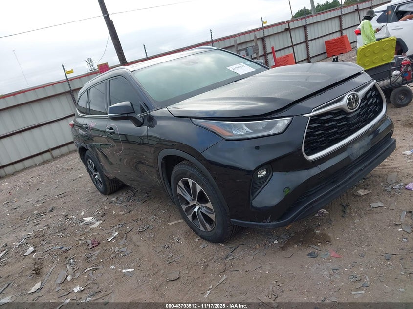 TOYOTA HIGHLANDER XLE