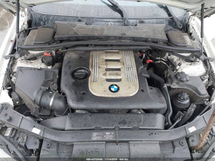 WBAPN7C57BA780105 2011 BMW 3ER photo no. 10