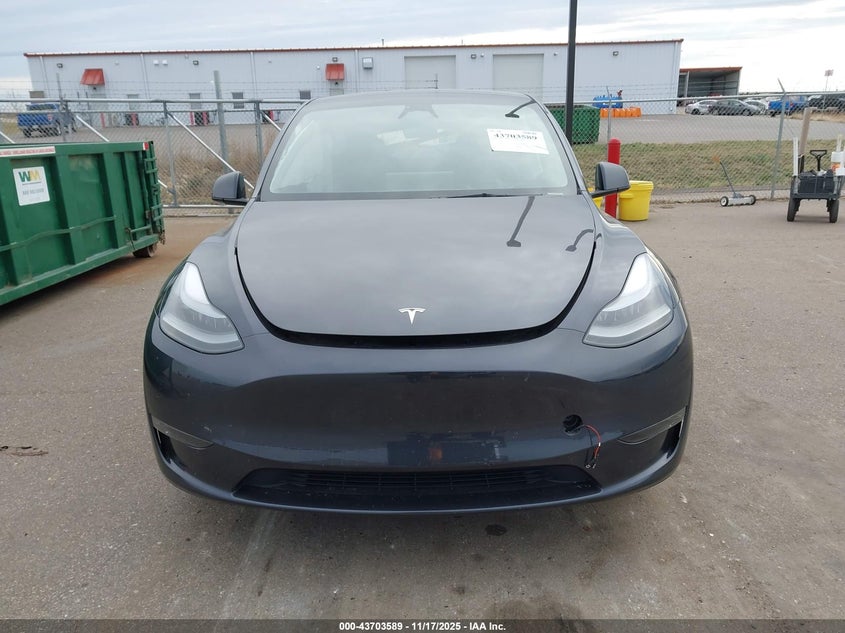 2024 Tesla Model Y Long Range Dual Motor All-Wheel Drive VIN: 7SAYGDEE1RA321795 Lot: 43703589