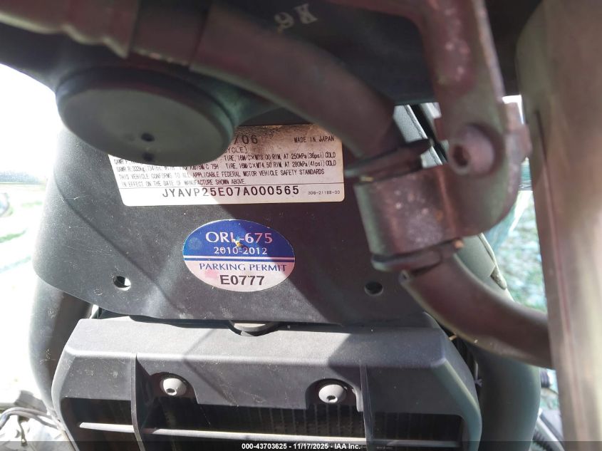 2007 Yamaha Xvs1300 Ct VIN: JYAVP25E07A000565 Lot: 43703625