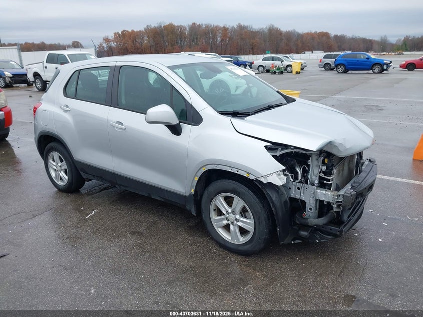 CHEVROLET TRAX FWD LS