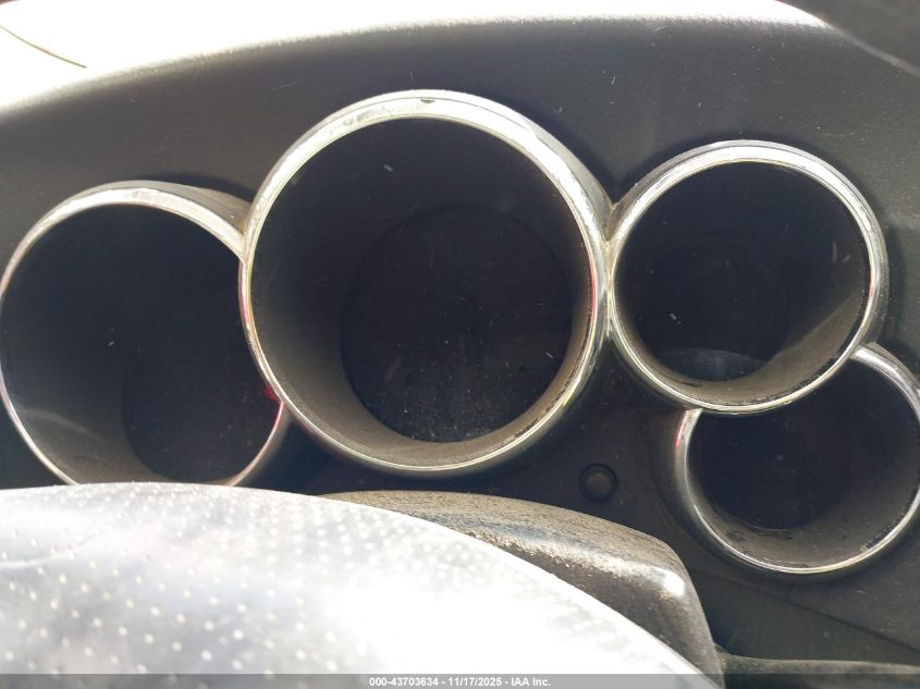 2004 Toyota Matrix Standard VIN: 2T1KR32E64C198846 Lot: 43703634