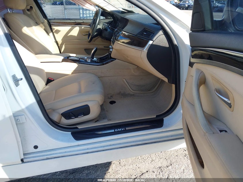 WBA5A5C50FD524884 2015 BMW 5ER photo no. 5