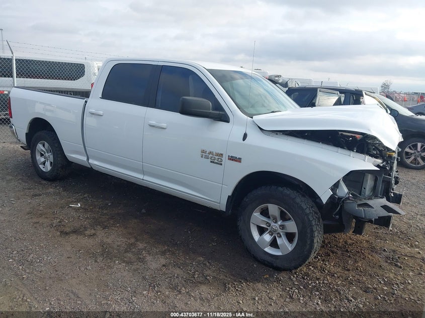 RAM 1500 SLT 4X2 6 4 BOX