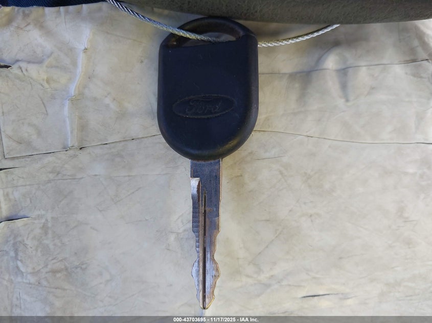 1FTPX14515FB38219 2005 FORD F-150 photo no. 11