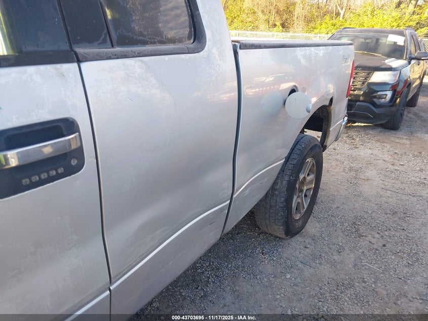 1FTPX14515FB38219 2005 FORD F-150 photo no. 12