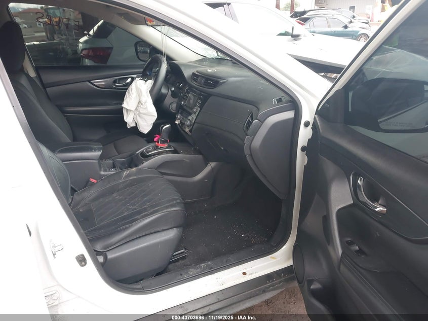 KNMAT2MT7HP512336 2017 NISSAN ROGUE photo no. 5