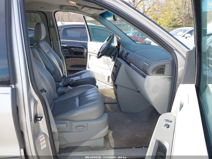 2MRDA20284BJ12977 2004 MERCURY MONTEREY photo no. 5