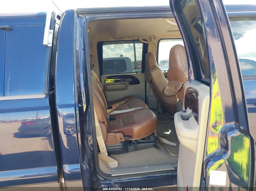 1FTWW31P57EA76381 2007 FORD F350 photo no. 7