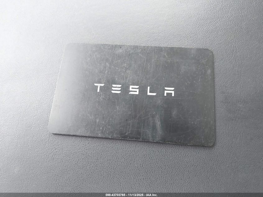 2023 Tesla Model Y Awd/Long Range Dual Motor All-Wheel Drive VIN: 7SAYGDEE1PA109217 Lot: 43703765